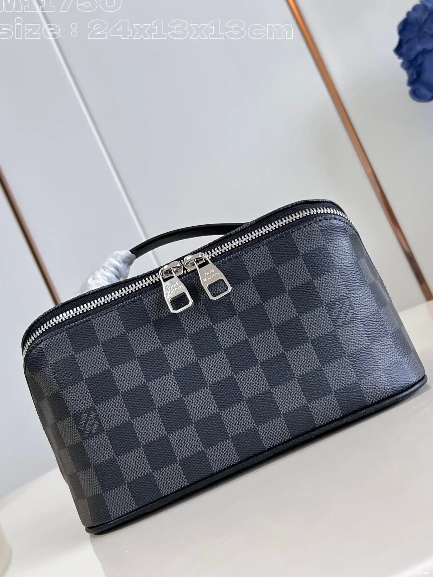 AAA Pruses Bags TOILETRY LOUIS BAG-24*13*13CM VUITTON 0706